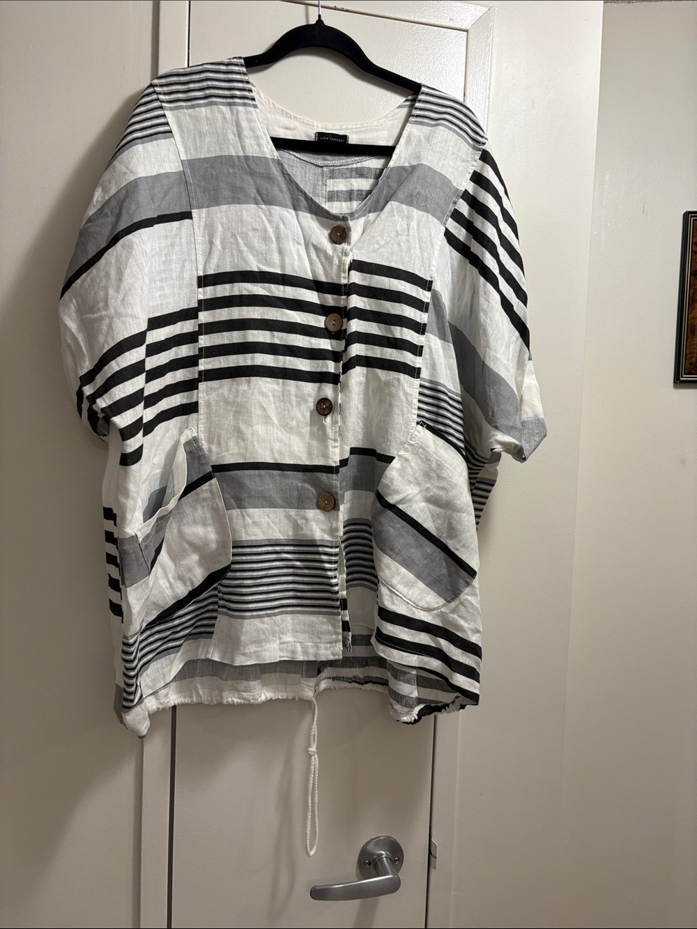 Luca Vanucci Striped Button-Front Women’s Linen Top in White and Black